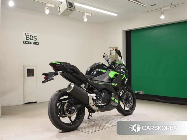 Проданный Kawasaki NINJA 400 2018 из Японии, фото 2