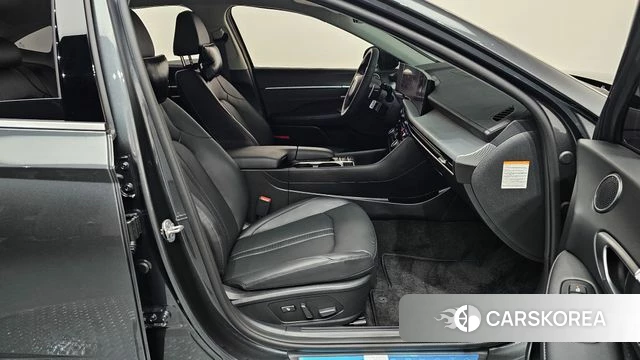 Hyundai Sonata D Edge Hybrid (DN8) id 4602018 из Кореи 18