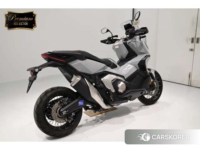 Проданный Honda X-ADV 750 2022 из Японии, фото 2
