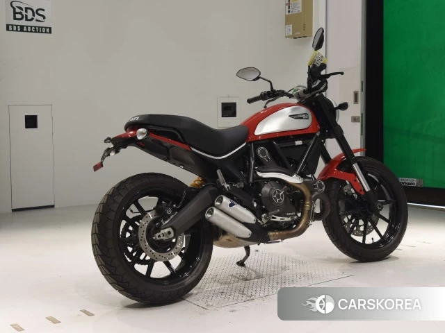 Проданный Ducati SCRAMBLER ICON 2015 из Японии, фото 2