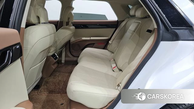 Hyundai Grandeur Hybrid (GN7) id 4921514 из Кореи 18