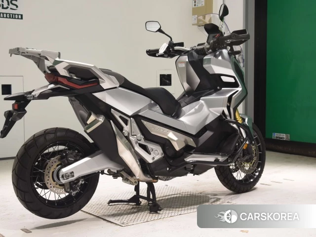Проданный Honda X-ADV 750 2018 из Японии