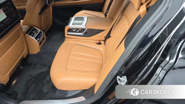 BMW 7 Series (G11) id 4614766 из Кореи 18