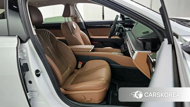 Hyundai Grandeur (GN7) id 4360445 из Кореи 18