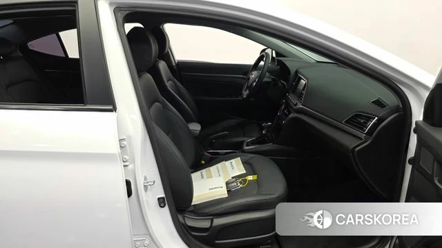 Hyundai Avante AD id 4662943 из Кореи 18