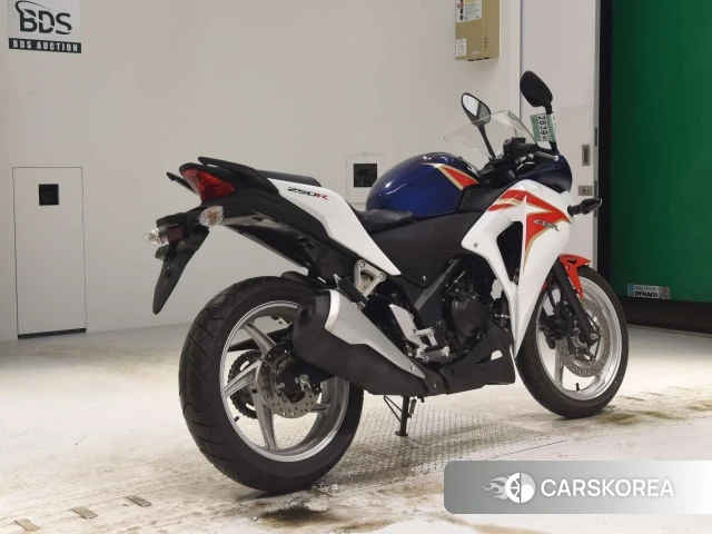 Проданный Honda CBR250R 2011 из Японии