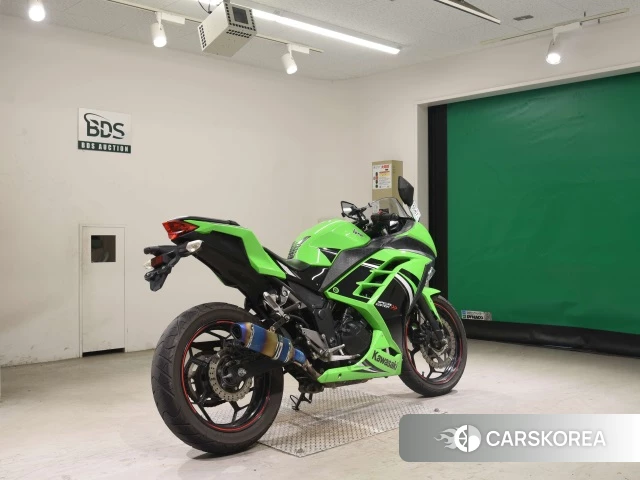 Проданный Kawasaki NINJA 250 ABS 2014 из Японии, фото 2