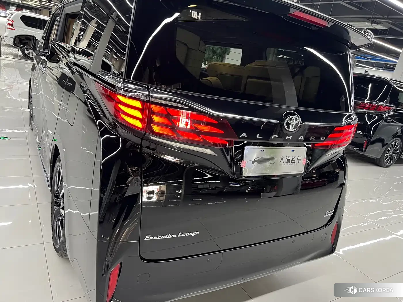 Toyota Elfa id 4622434 из Китая 18