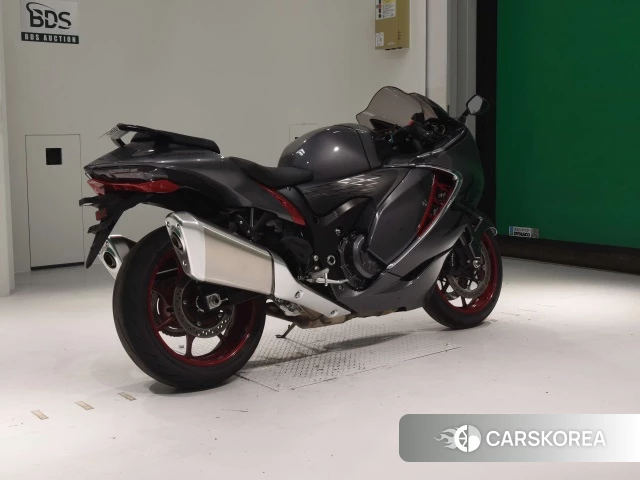 Проданный Suzuki GSX1300R HAYABUSA 2022 из Японии, фото 2