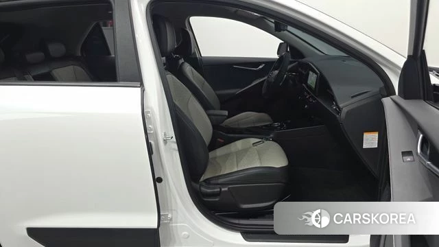 Kia Di Ol Nu Niro id 4691909 из Кореи 18