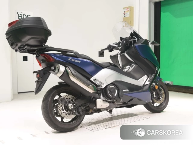 Проданный Yamaha T-MAX 530 DX 2018 из Японии