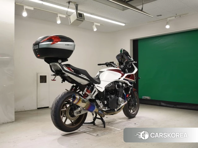 Проданный Honda CB1300SF BOLDOR 2018 из Японии, фото 2
