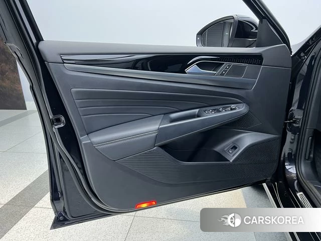 Volkswagen Passat id 4207409 из Китая 18