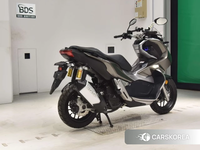 Проданный Honda ADV150 id 4175957 из Японии, фото 2