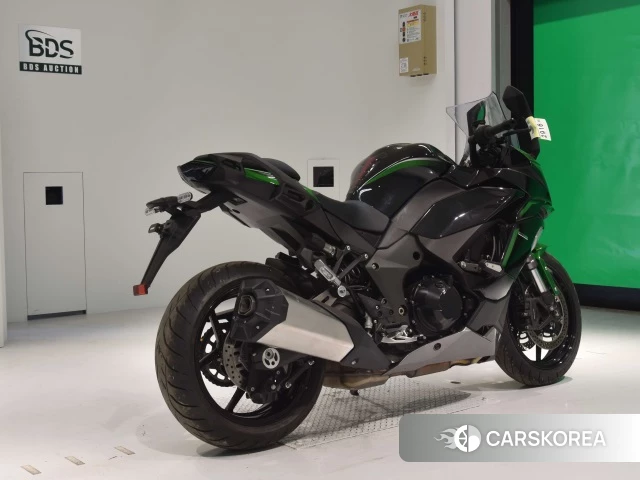 Проданный Kawasaki NINJA 1000 SX 2021 из Японии, фото 2
