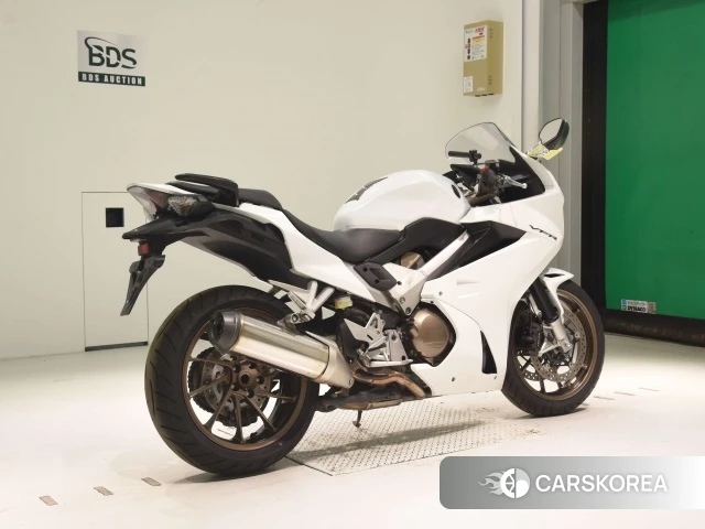 Проданный Honda VFR800F 2015 из Японии, фото 2