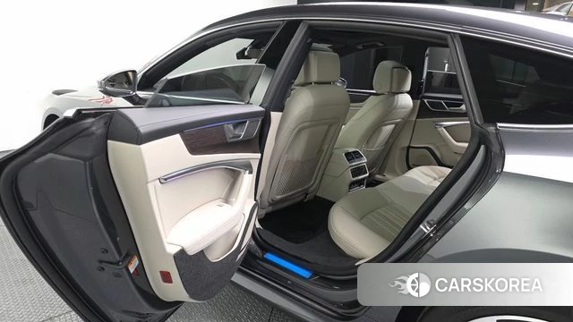 Audi A7 (4K) id 4580089 из Кореи 18