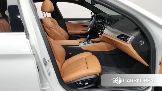 BMW 5 Series (G30) id 4397930 из Кореи 18