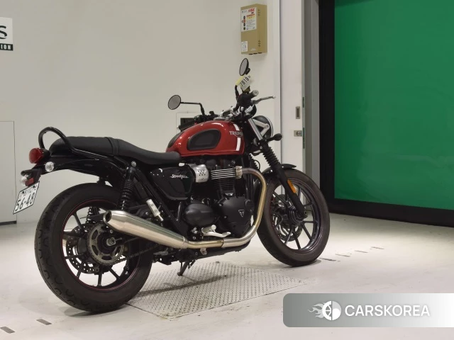 Проданный Triumph STREET TWIN 2017 из Японии, фото 2
