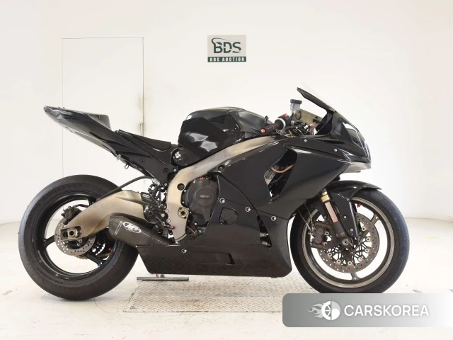 Suzuki GSX-R1000 id 3947219 из Японии 17