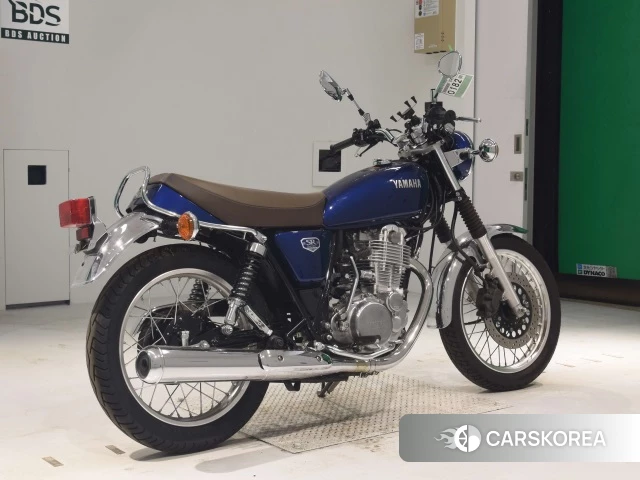 Проданный Yamaha SR400 2021 из Японии