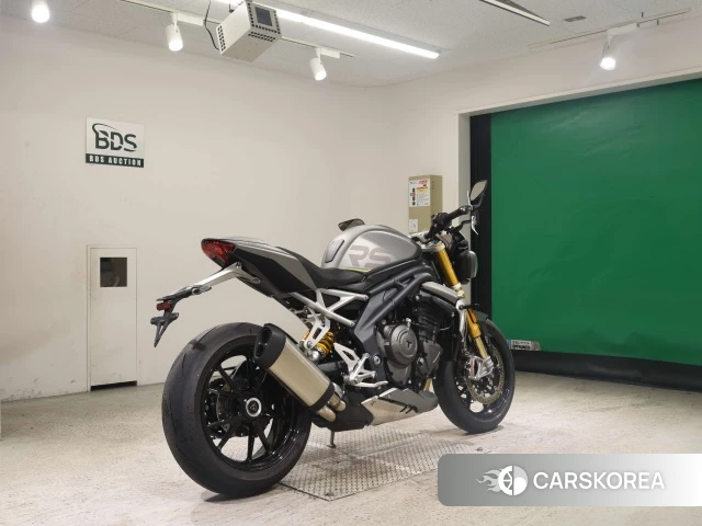 Проданный Triumph SPEED TRIPLE RS 2022 из Японии, фото 2
