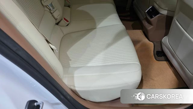 Hyundai Grandeur Hybrid (GN7) id 4230205 из Кореи 18