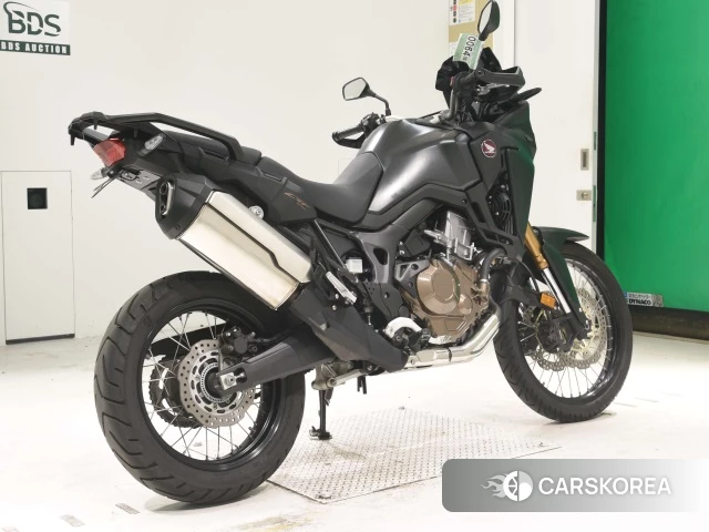 Проданный Honda CRF1000L AFRICA TWIN 2018 из Японии, фото 2
