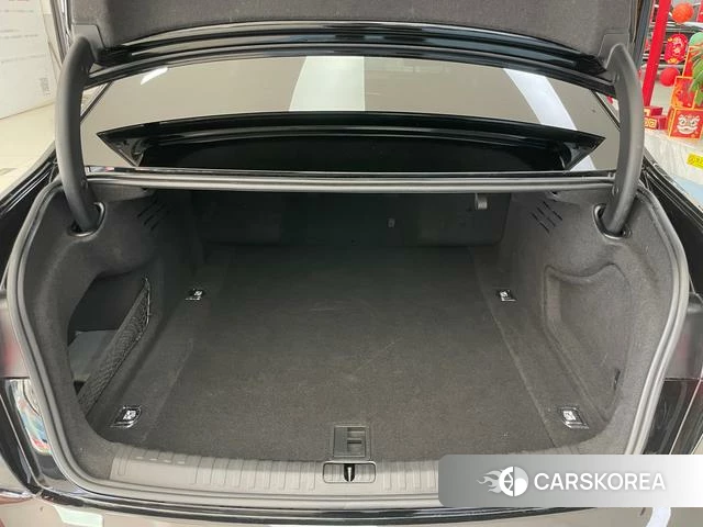 Audi A6L id 3926940 из Китая 18
