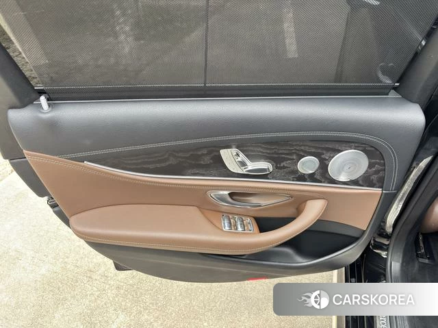 Mercedes-Benz E-class id 3968852 из Китая 18