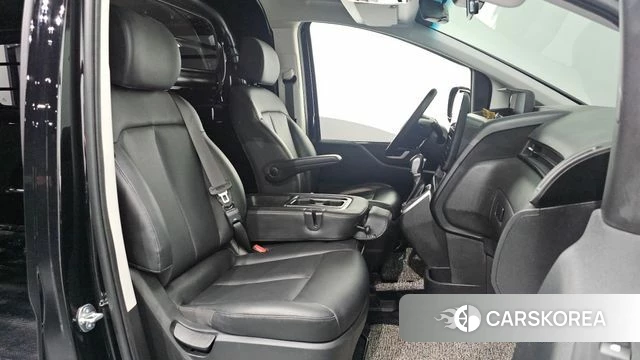 Hyundai Staria id 4548635 из Кореи 18