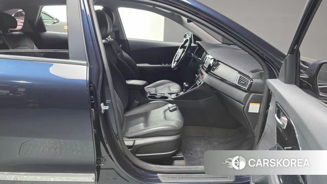 Kia Niro id 4465708 из Кореи 18