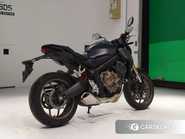 Проданный Honda CB650R 2023 из Японии, фото 2