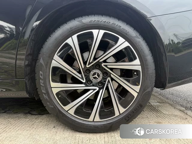 Mercedes-Benz E-class id 4290816 из Китая 18
