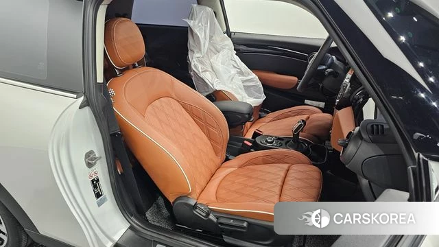 Mini Cooper S id 4388267 из Кореи 18