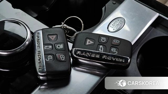 Land Rover Range Rover Velar id 4197270 из Кореи 18