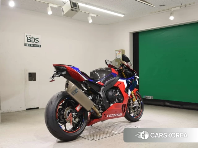 Проданный Honda CBR1000RR-R FIREBLADE SP 2020 из Японии, фото 2