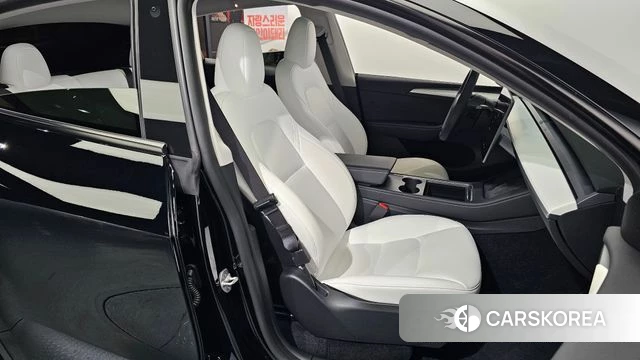 Tesla Model Y id 4381784 из Кореи 18