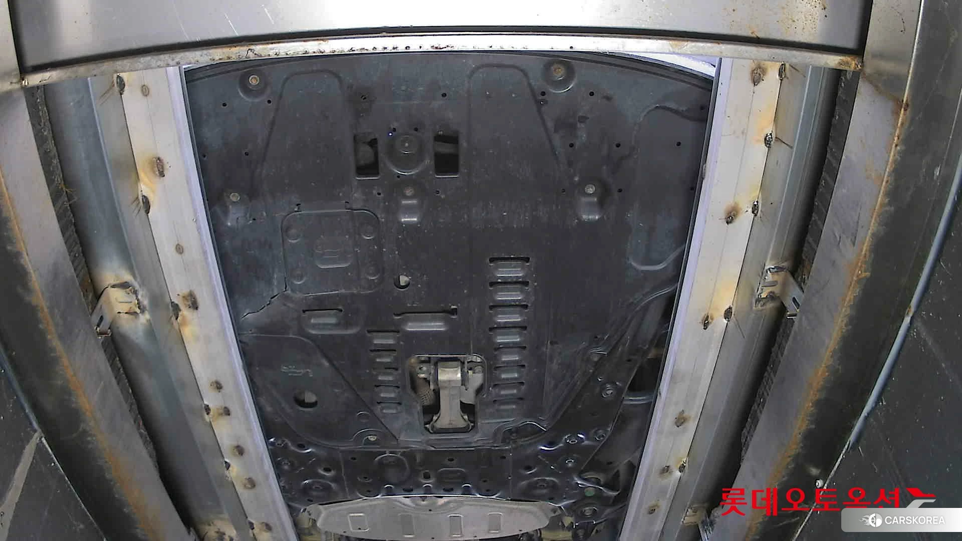 Kia Carnival id 3869393 из Кореи 18