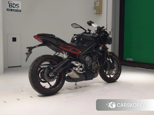 Проданный Triumph STREET TRIPLE R 2018 из Японии, фото 2