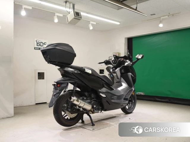 Проданный Honda FORZA 2018 из Японии, фото 2