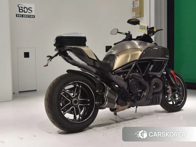 Проданный Ducati DIAVEL TITANIUM 2015 из Японии, фото 2