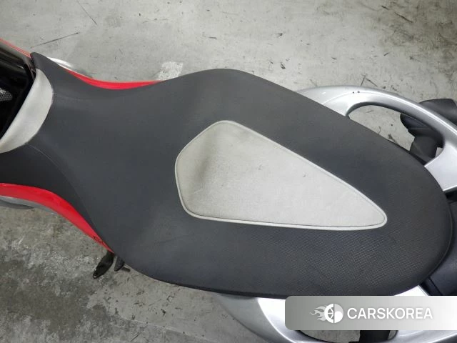 Suzuki GLADIUS 400 id 3947406 из Японии 18