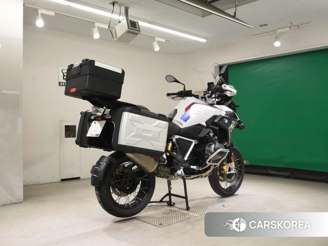 Проданный BMW R1250GS 2021 из Японии, фото 2