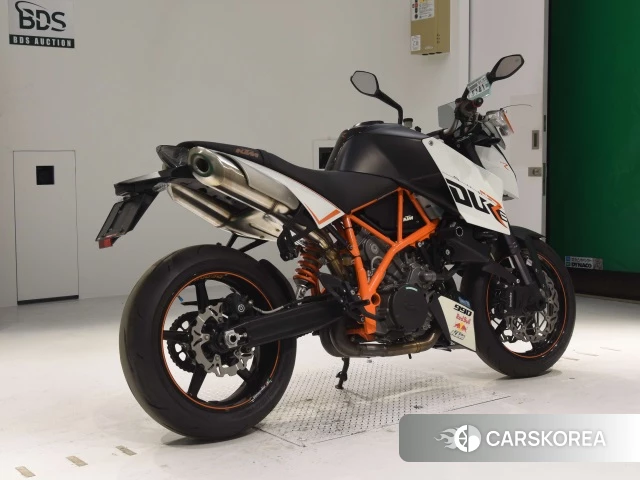 Проданный KTM 990 SUPER DUKE R 2013 из Японии, фото 2