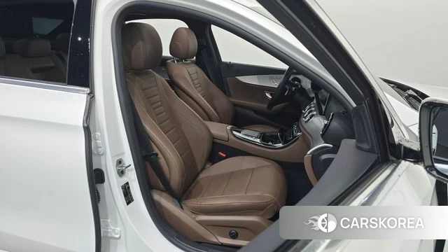 Mercedes-Benz E-Class W213 id 4356115 из Кореи 18