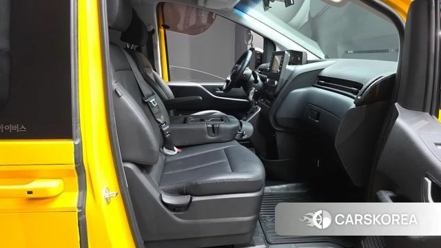 Hyundai Staria id 4516978 из Кореи 18