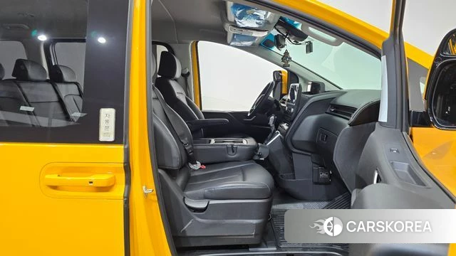 Hyundai Staria id 4935215 из Кореи 18