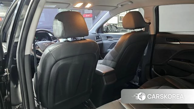 Hyundai Avante AD id 4305219 из Кореи 18