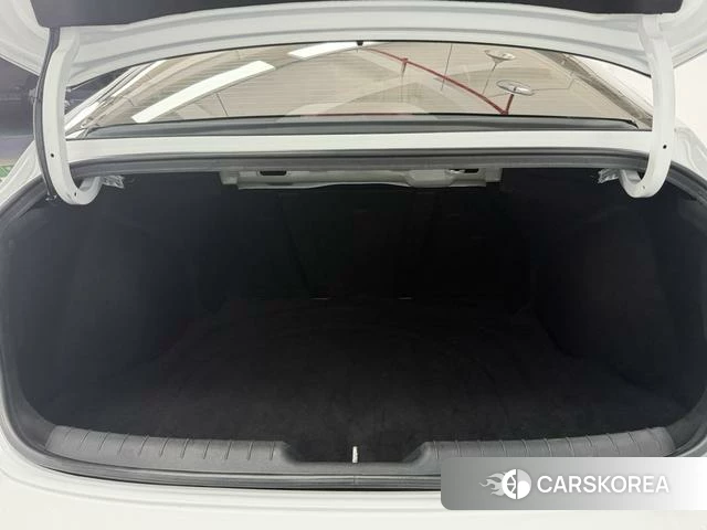 Hyundai Elantra id 4261363 из Китая 18
